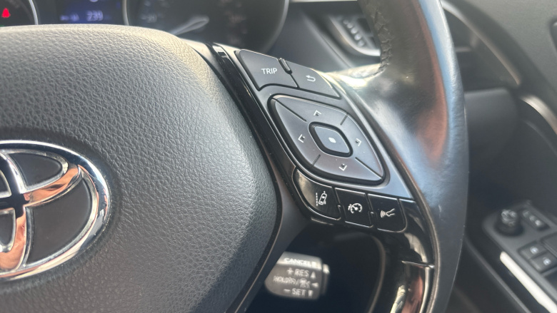 Toyota C-HR 1.8 Hybrid Dynamic 5dr CVT Hybrid Hatchback